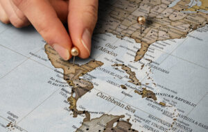 Pinnwand Weltkarte mit Fähnchen kaufen – Tipps zur Auswahl des richtigen Modells